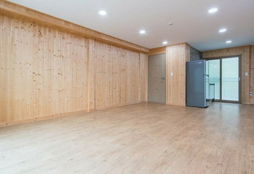 Пансион Sancheong Pullip House