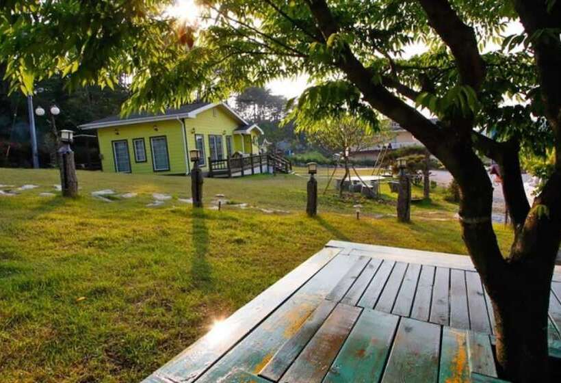 Taean Secret Garden Pension