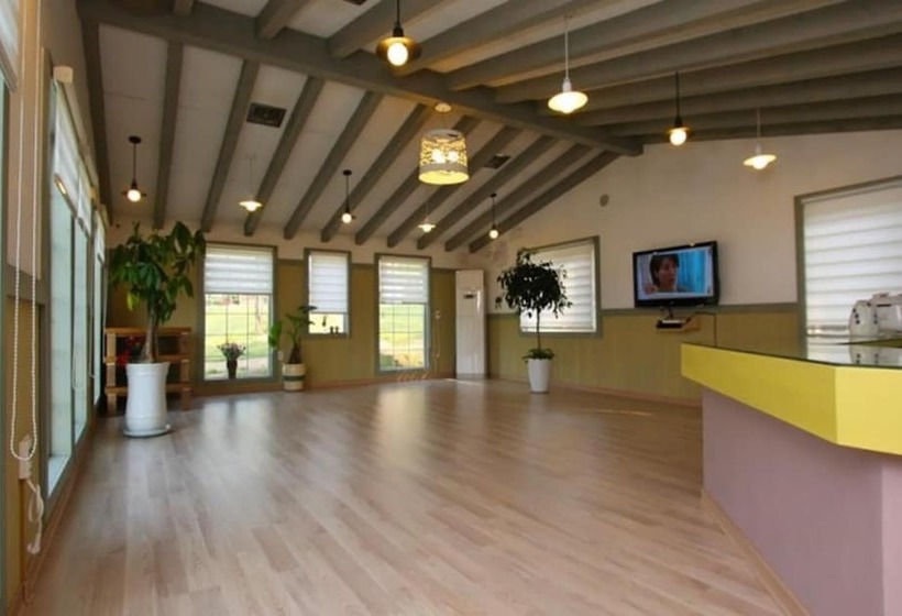 Taean Secret Garden Pension