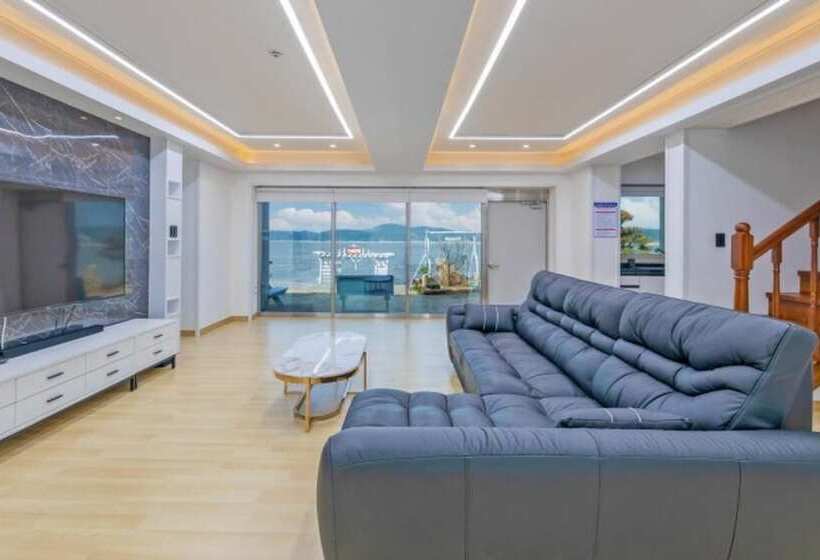 Pension (Hôtel basse catégorie) Taean Sunstone Pool Villa