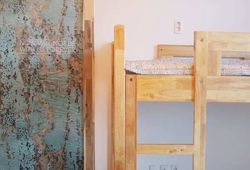 Pensionat Tongyeong Gajukgorang House