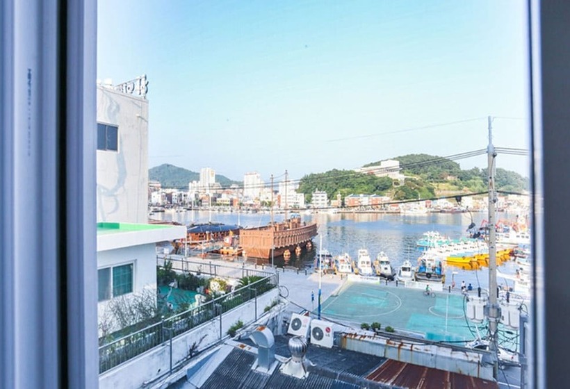 بنسيون Tongyeong Gooreum Guest House