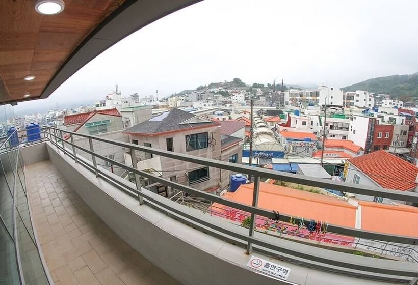 Pensão Tongyeong Sarang Hostel