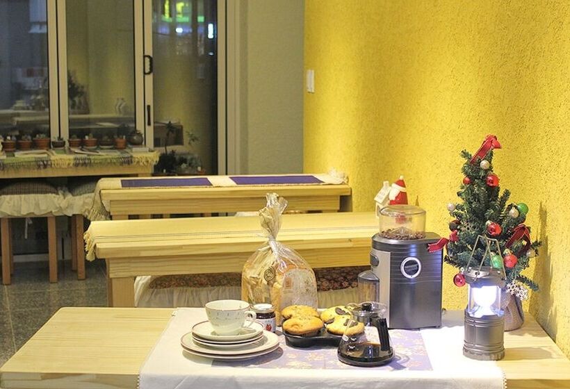 Pension (Hôtel basse catégorie) Tongyeong Semiee Guest House