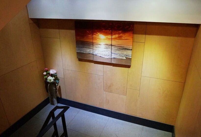 Pensão Tongyeong With Guest House