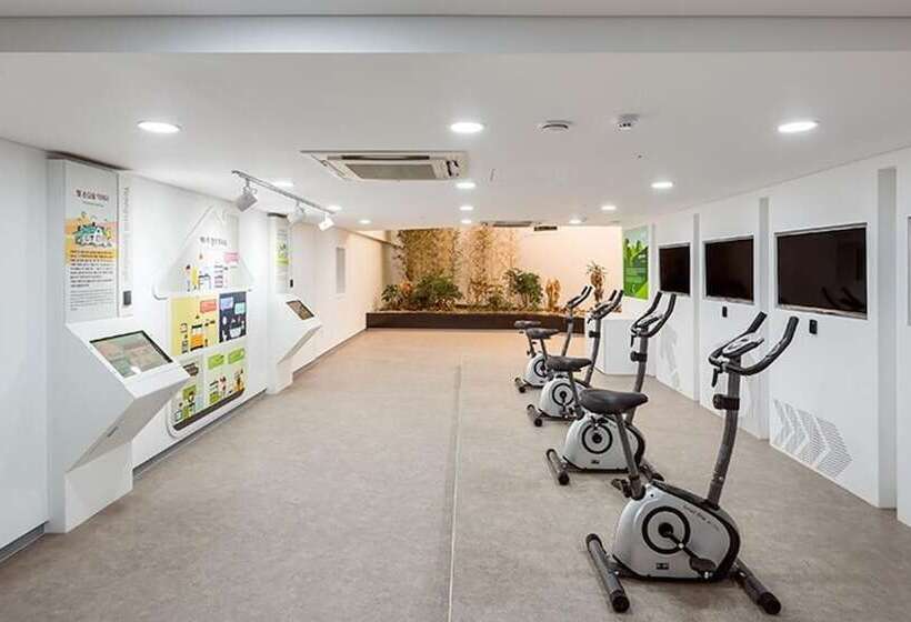 פנסיון Yongwol Eco Village Youth Hostel