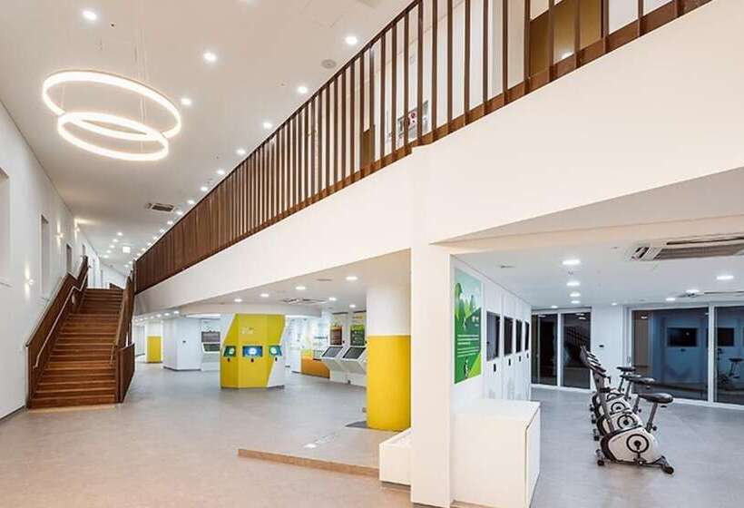 פנסיון Yongwol Eco Village Youth Hostel