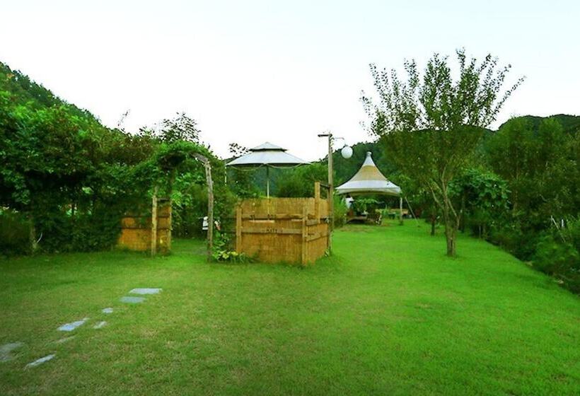 Hongcheon Platy Pension