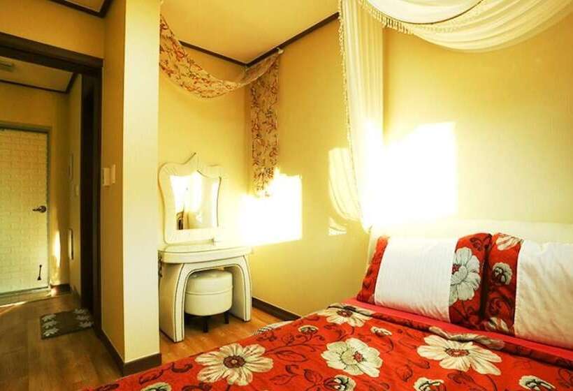 Hongcheon Platy Pension