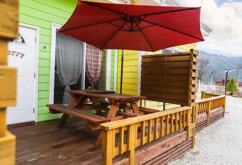 Pocheon Lemon Tree Pension