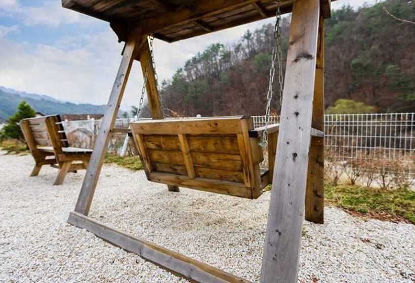 Pocheon Lemon Tree Pension