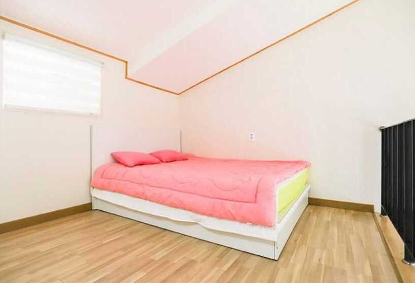 Pocheon Lemon Tree Pension