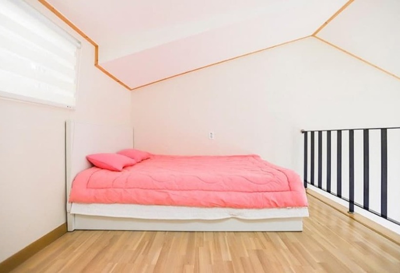 Pocheon Lemon Tree Pension