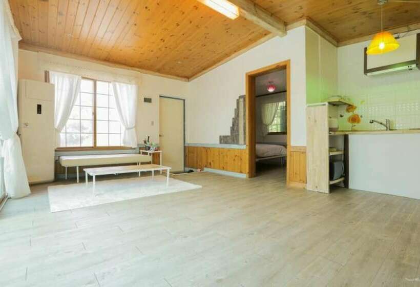 Pocheon Vincent House Pension