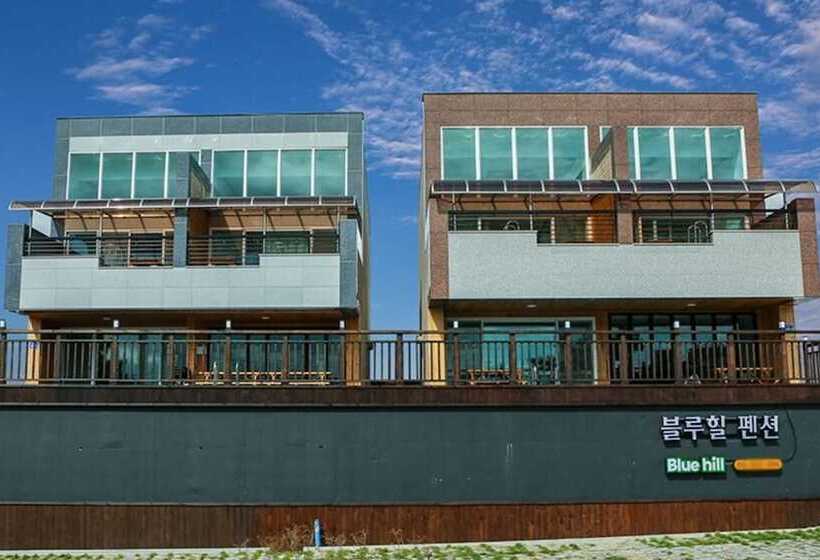 膳宿费 Pohang Blue Hill Pool Villa