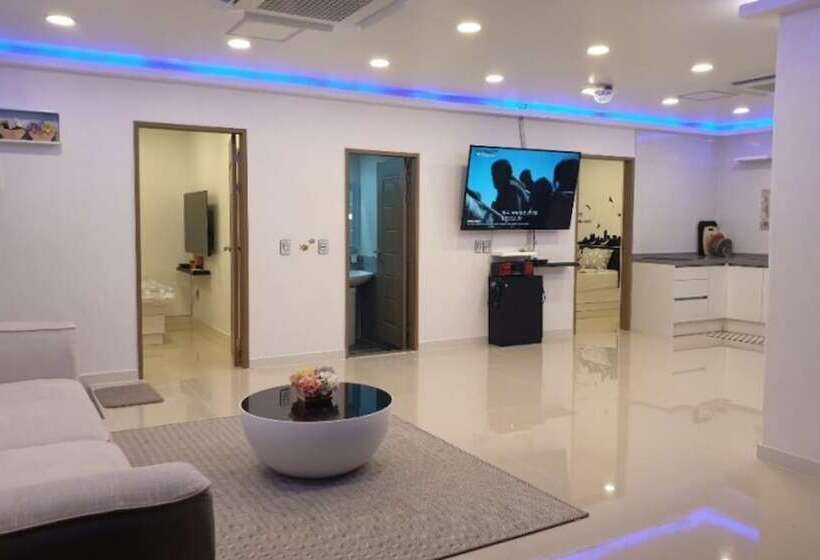 膳宿费 Pohang Blue Hill Pool Villa