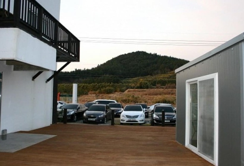 Pohang Hwajin Beach Pension
