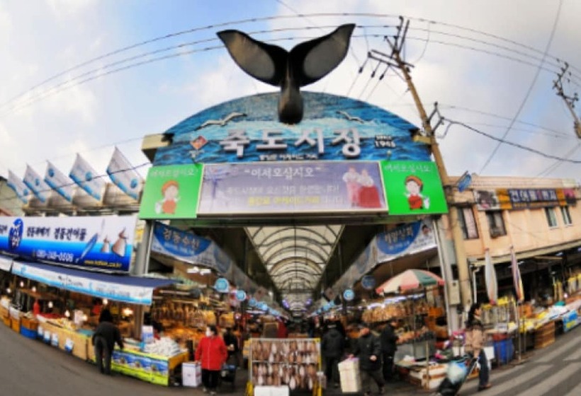 Pohang Hwajin Beach Pension