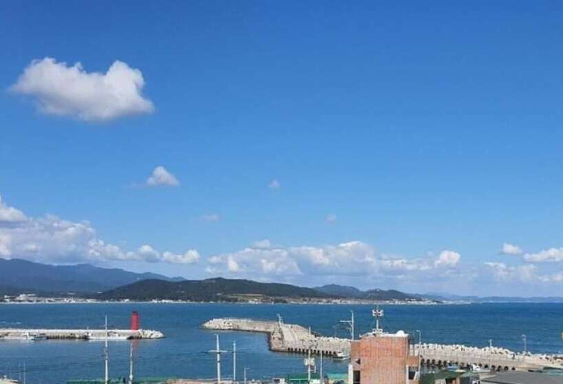 Pohang Sea And Bamboo Pension