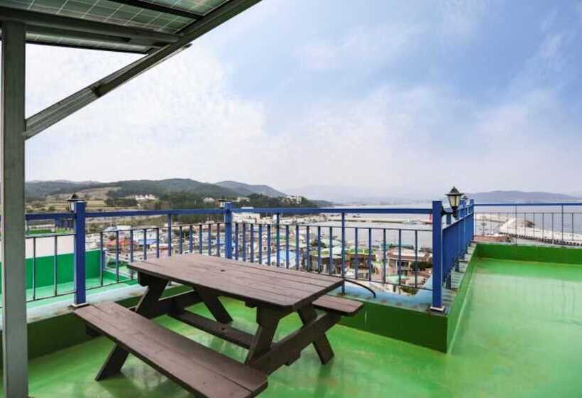 Pohang Sea And Bamboo Pension