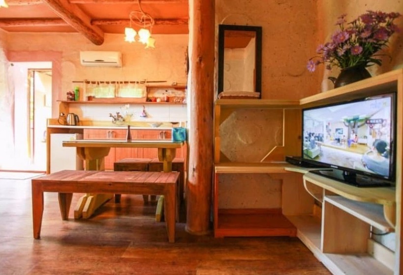 Pyeongchang Dolbaenamu Segeuru Pension