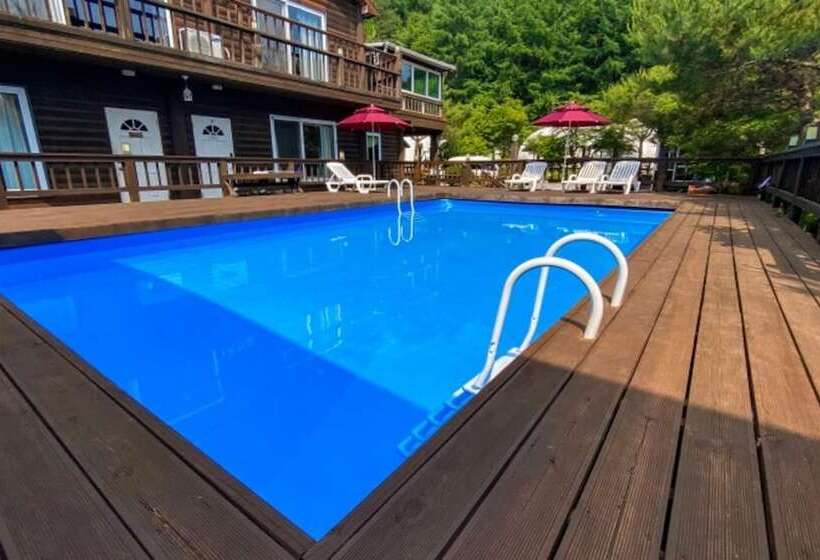 Pyeongchang Healing Hasigae Dog Pension