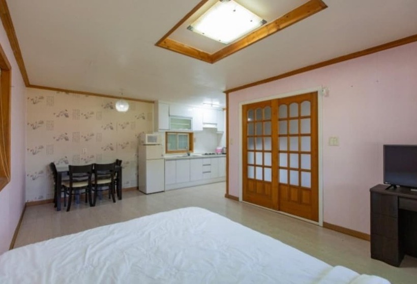 Pyeongchang Healing Hasigae Dog Pension