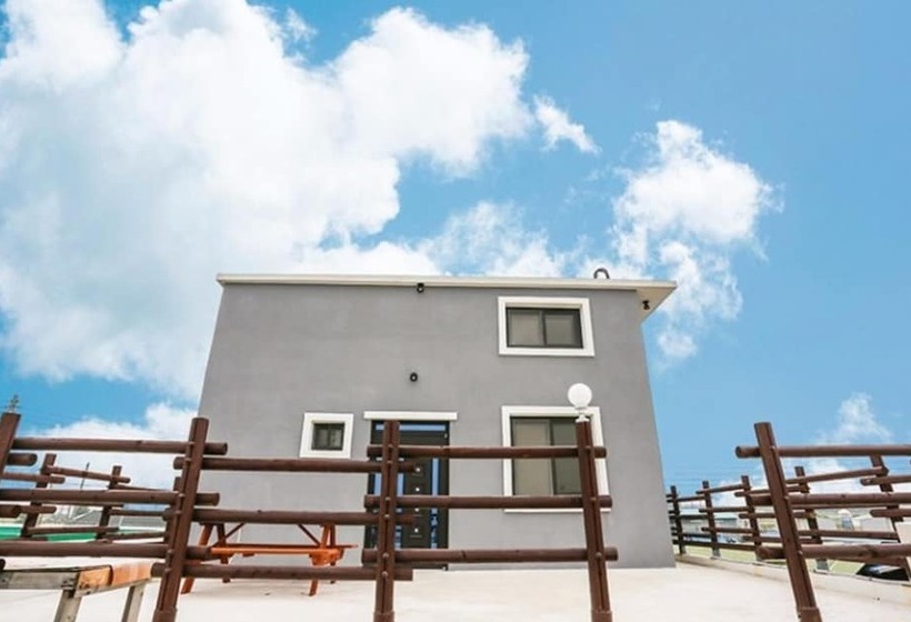 Sacheon Sagyejeol Pension