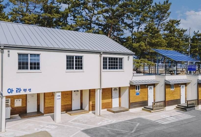 Samcheok Ara Pension