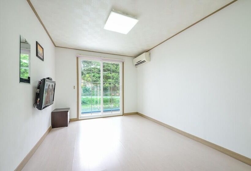 Samcheok Healingcamp Pension