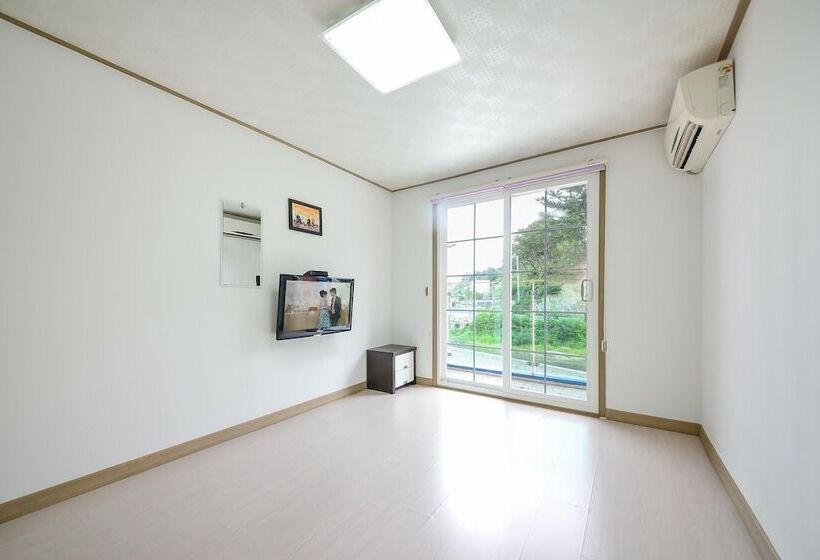 Samcheok Healingcamp Pension