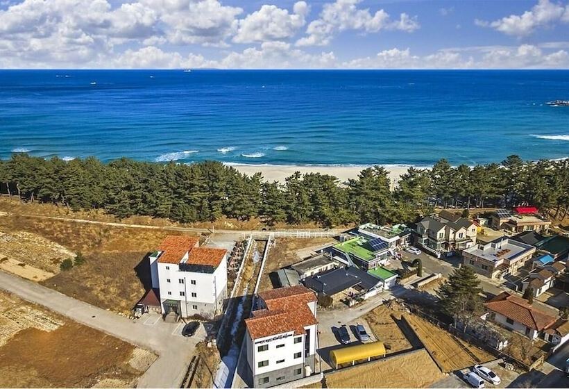 Samcheok Lamer Pension