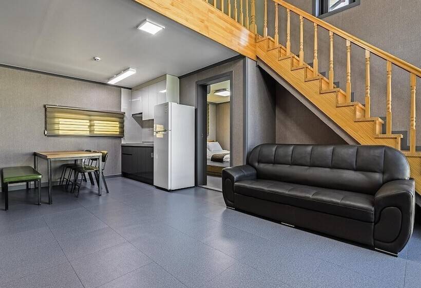 Samcheok Lamer Pension