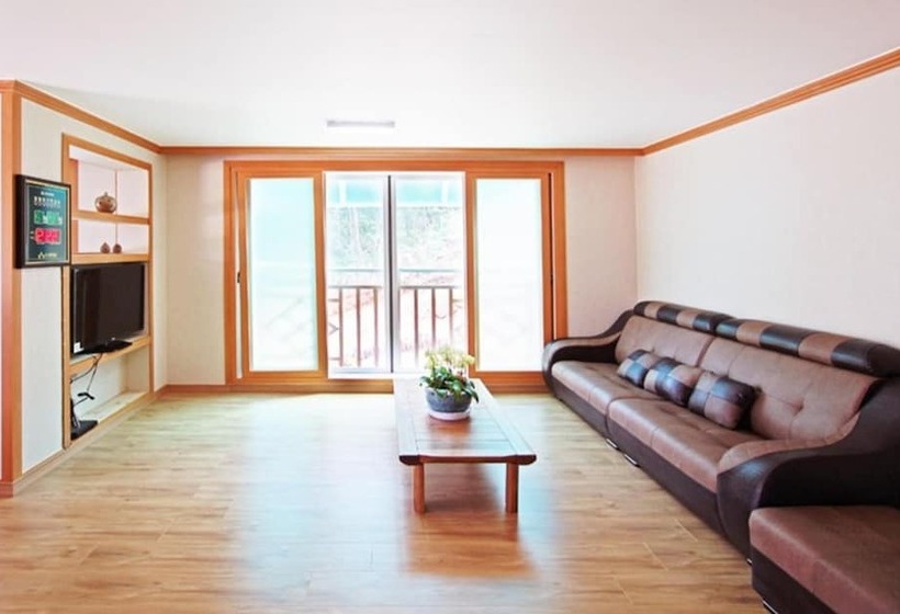 Sancheong Gaon Nuri Pension