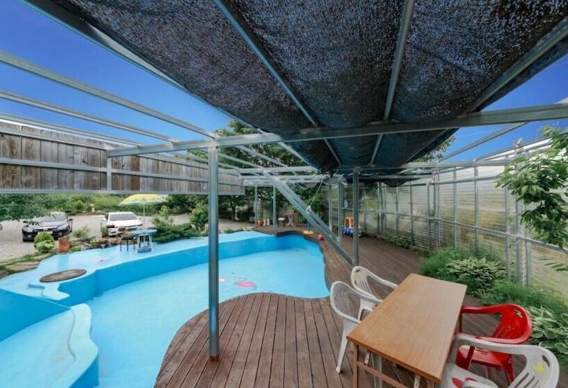 Sancheong Shwim Pension