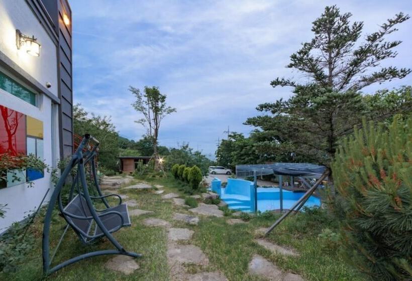 Sancheong Shwim Pension