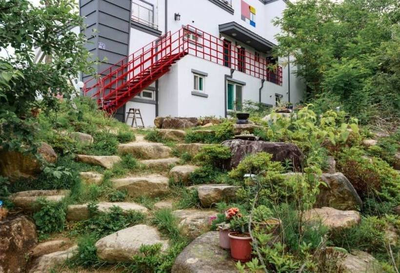 Sancheong Shwim Pension