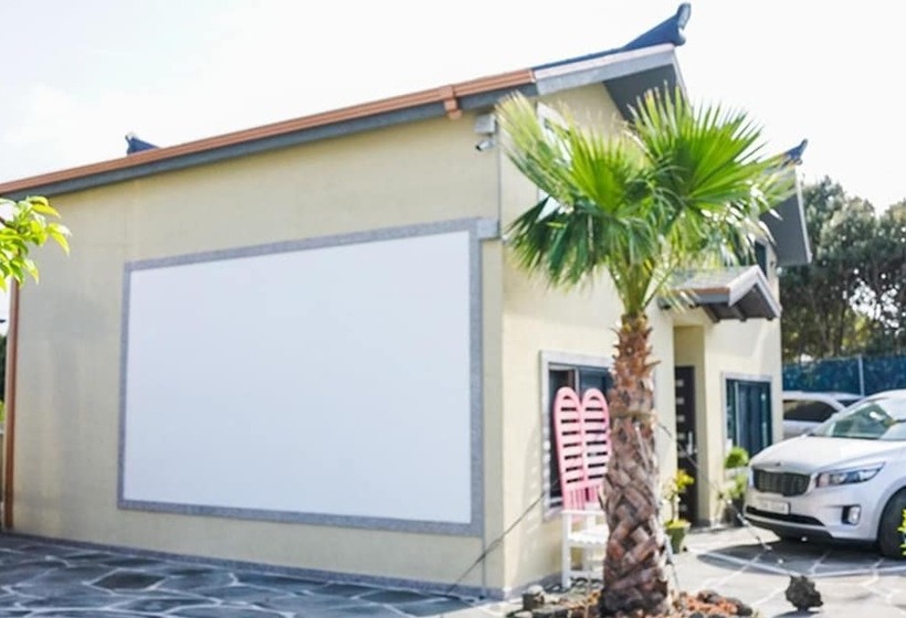 Seogwipo Haengbok Pension