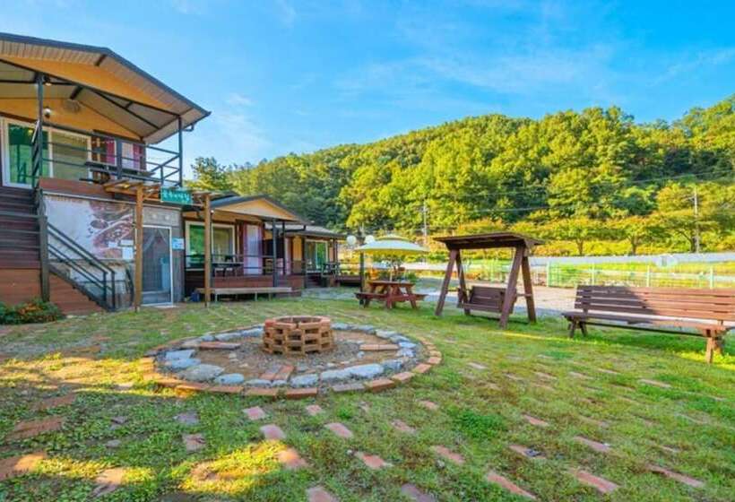 Seongju Morning In The Forest Pension