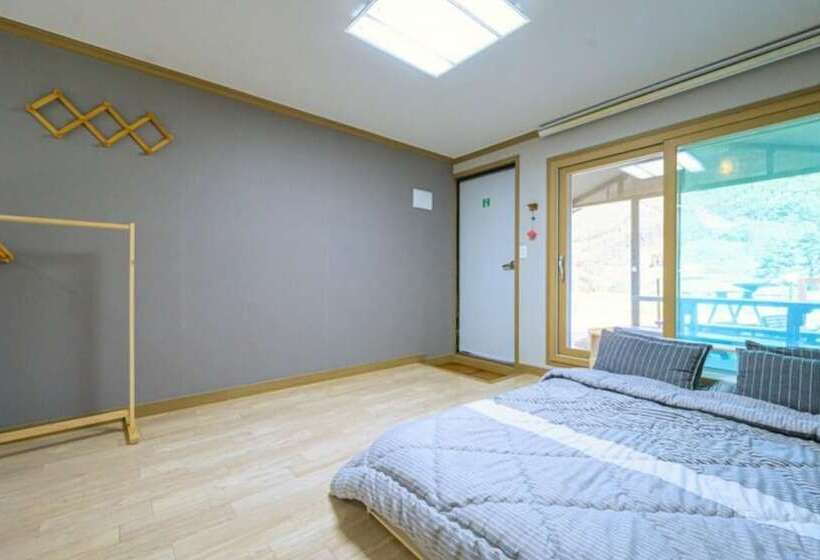 Seongju Morning In The Forest Pension