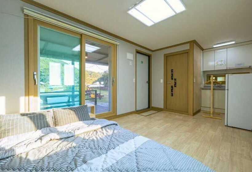 Seongju Morning In The Forest Pension