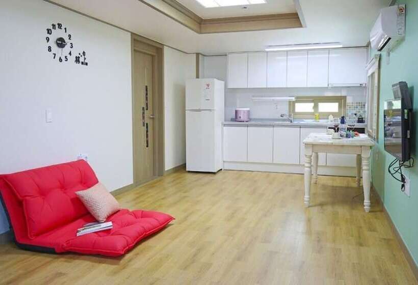 Seongju Morning In The Forest Pension