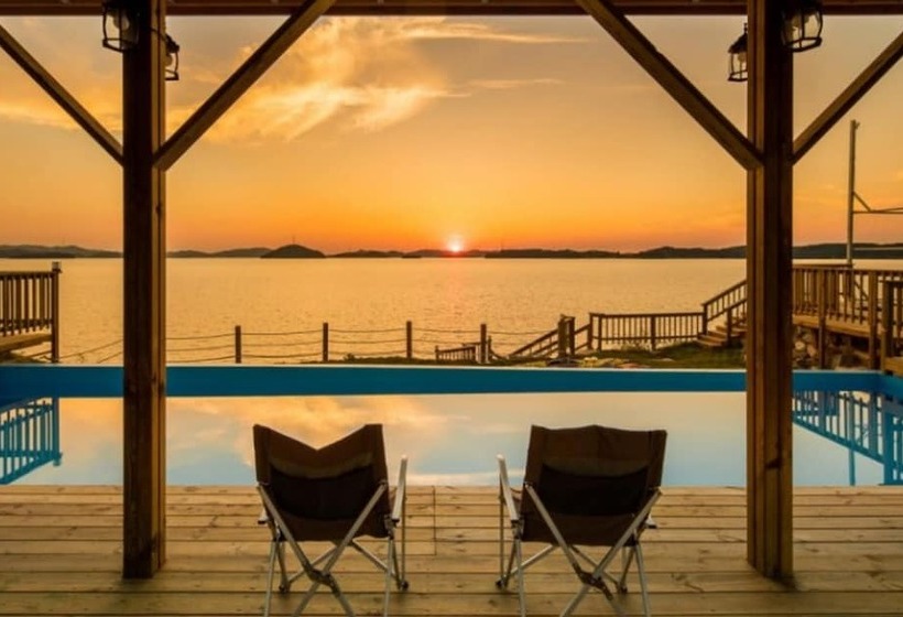 Seosan Badasarang Pension Town