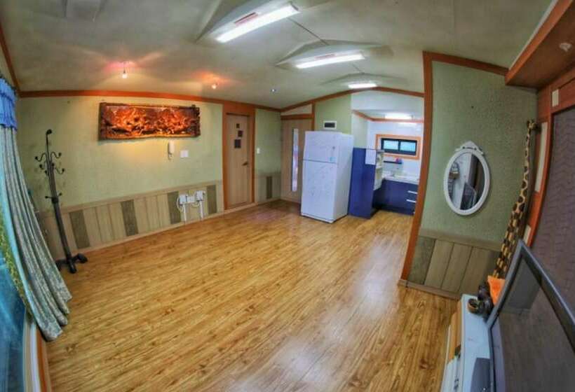 Seosan Solchang Pension