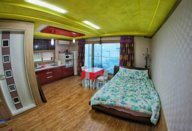 Seosan Solchang Pension