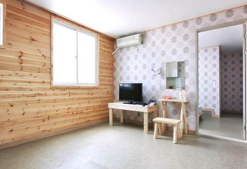 Sokcho Heritage Pension