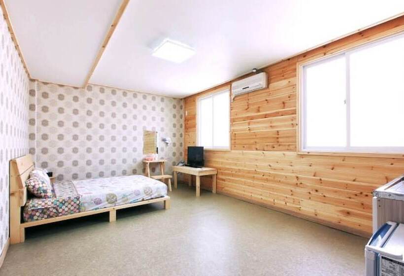 Sokcho Heritage Pension