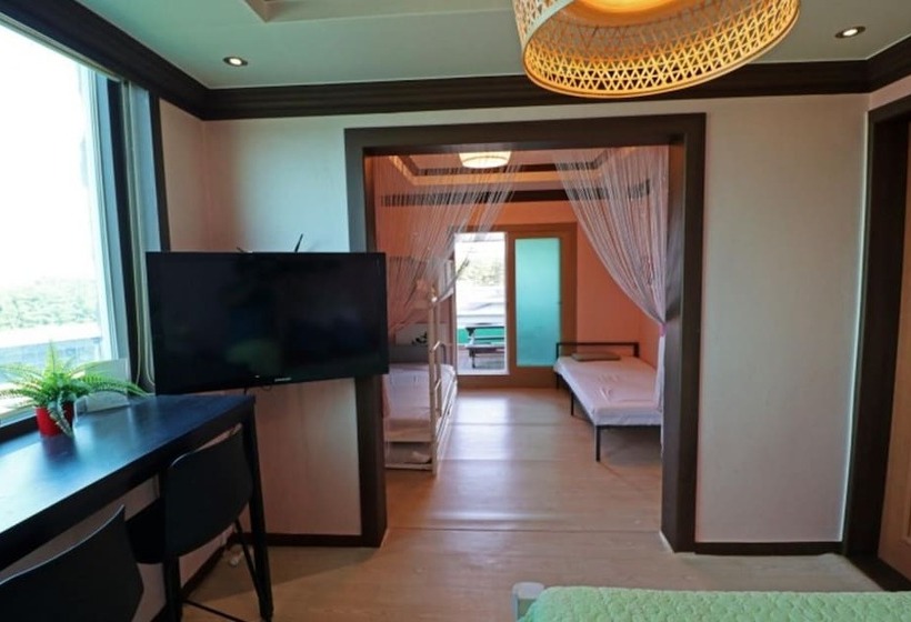 Yeongdeok Sunshine Pension