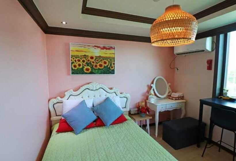 Yeongdeok Sunshine Pension