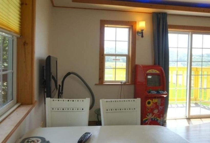 Taean Bada Soop Pension